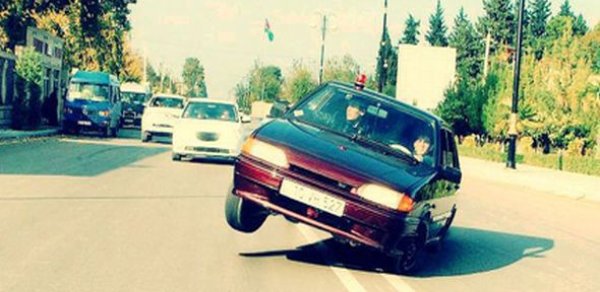 Bakı polisi 3 “avtoşu” saxladı