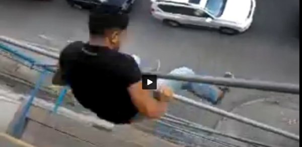 Bakıda ölümlə rəqs edən ‘hörümçək adam’ peyda oldu - VİDEO