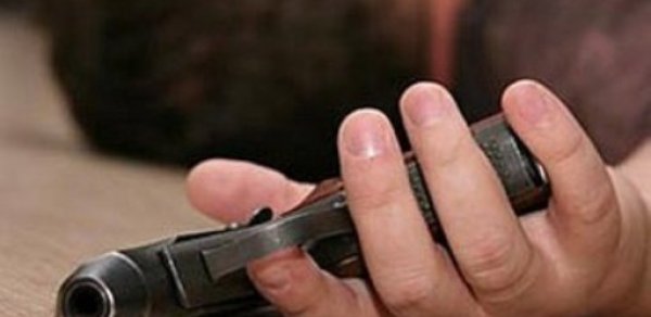 Bakıda şirkət rəhbəri ofisində özünü güllələdi
