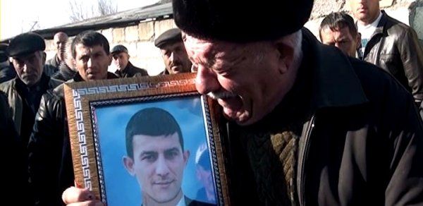 Göyçayda qız üstündə öldürülən nişanlı gəncin yasından – REPORTAJ