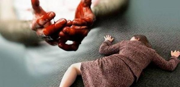 Bakıda qanlı gecə: İki uşaq anası bıçaqlandı