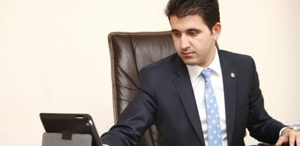 Azərbaycanda daha bir gəncə yüksək vəzifə verildi