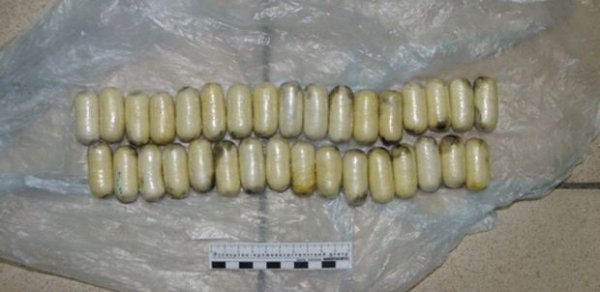 Azərbaycana daxili orqanında heroin gətirən şəxs saxlanıldı