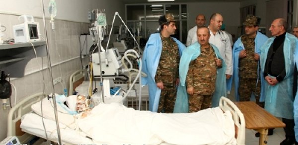 Erməni hərbçilər ağır vəziyyətdə - FOTOLAR