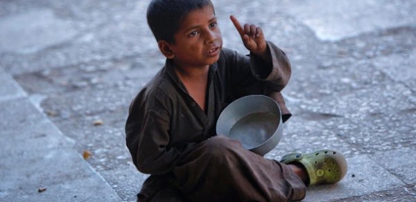 Bakıda narkoman ana 5 yaşlı uşağını dilənməyə məcbur etdi