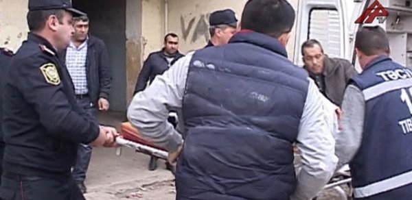 Bakıda qadın özünü doqquzuncu mərtəbədən atdı– VİDEO