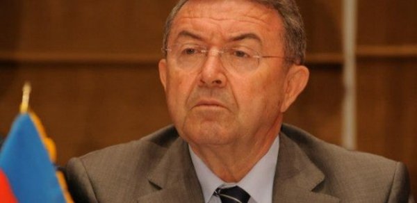 ‘Aylıq gəlirim 3000 manatdan çoxdur’-  Misir Mərdanovla müsahibə 
