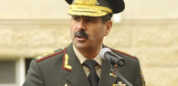 Müdafiə naziri Tbilisidə ümummilli lider Heydər Əliyevin abidəsini ziyarət edib