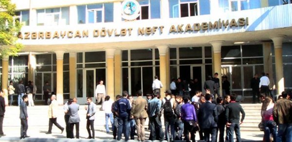 ADNA-da yoxlama: İki prorektor və dekanlar cəzalandırıldı