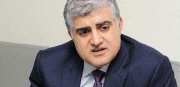 “Qarabağ”ın vitse-prezidenti də dollardan danışdı