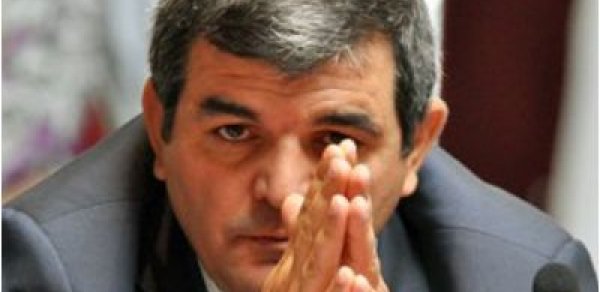 Millət vəkili Zaur, Elgiz və Xoşqədəmdən danışdı