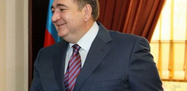 Vergilər naziri neftin ucuzlaşmasından danışdı