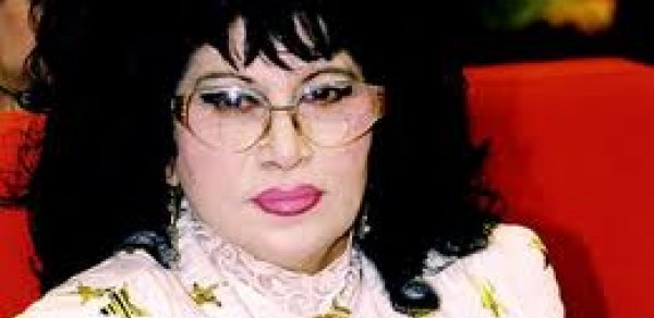 Zeynəb Xanlarova: Papanın 40-ı çoxdan çıxıb