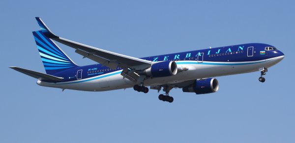 AZAL Bakı - İstanbul reysinə 100 manat endirim etdi - Yeni aksiya