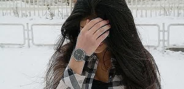 18 yaşlı azərbaycanlı qız vətənə qayıtmamaq üçün ağlasığmaz iş gördü