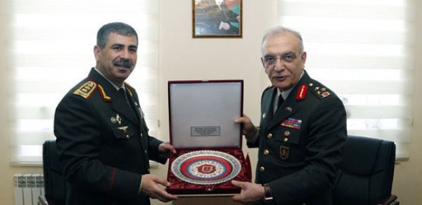 Zakir Həsənov türk generalı ilə görüşdü – FOTOLAR