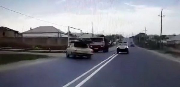 Nazirliyin işçiləri sürücünü ölümlə üz-üzə qoydu- VİDEO