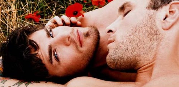 Cinsi əlaqədən sonra homoseksualı döyənlər tutuldu