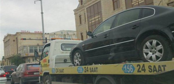 Bakı küçələrində evakuator səhvi – FOTO