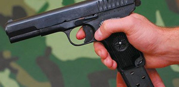 Bakıda hava limanında silahlı şəxs saxlanıldı