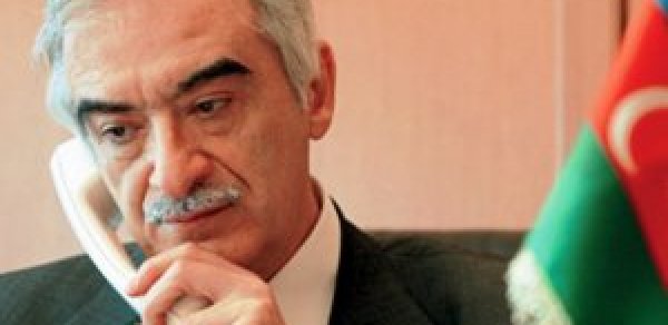 Putin Polad Bülbüloğluna “Şərəf” ordeni verdi