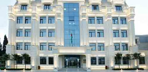 Binəqədi rayon İcra Hakimiyyətinin şöbə müdiri istintaqa cəlb edildi