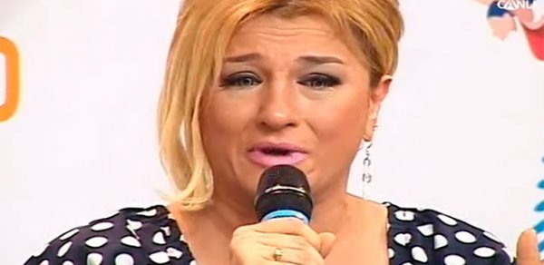 Mətanət ağladı: "Körpə uşağıma qarğış edirlər..." - VİDEO