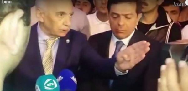 Mer əsəbləşdi: “Dayanın da...” - VİDEO