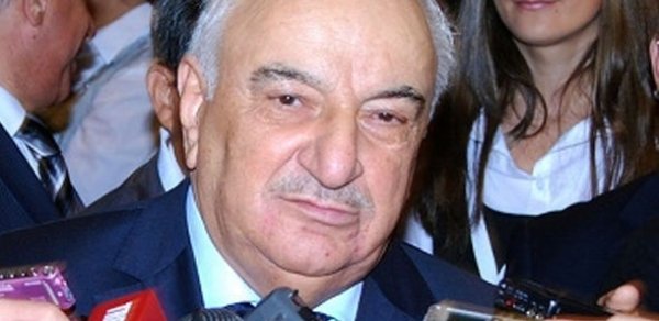 Abid Şərifov: Yanmış binanın bərpası 5 aya başa çatacaq