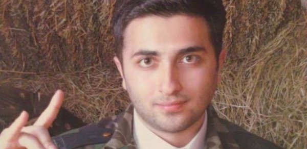 "Təzəcə diplomunu almışdı, vinetkasını belə hərbi geyimlə çəkdirmişdi"