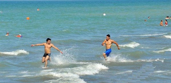 Azərbaycanda çimərlik mövsümü açıldı