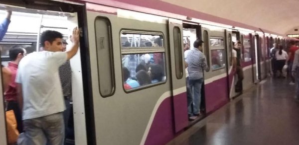 Bakı metrosu saat 3-ə qədər işləyəcək