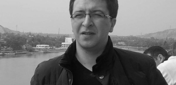 Onun anası süpürgəçi, atası isə fəhlə idi...