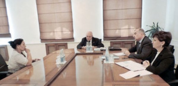 ​Dövlət Gömrük Komitəsinin sədri İsmayıllıda vətəndaşları qəbul edib