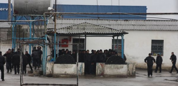 Bakıda cəzaçəkmə müəssisəsində kütləvi dava
