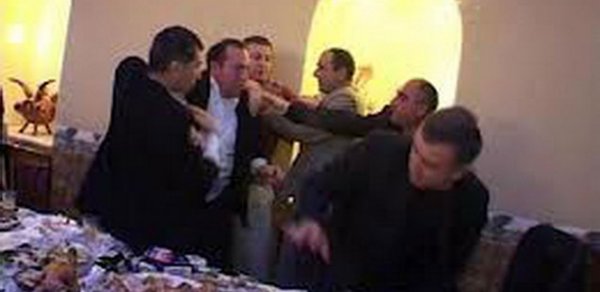Toyda dava düşdü, 4 nəfər yaralandı