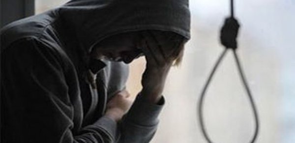 Azərbaycanda kişi arvadının sonsuz olduğuna görə intihar etdi