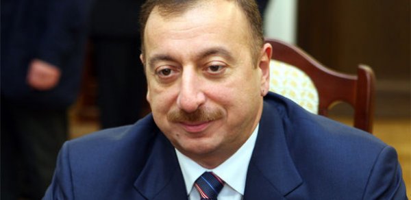İlham Əliyev İsrail səfirini qəbul edib
