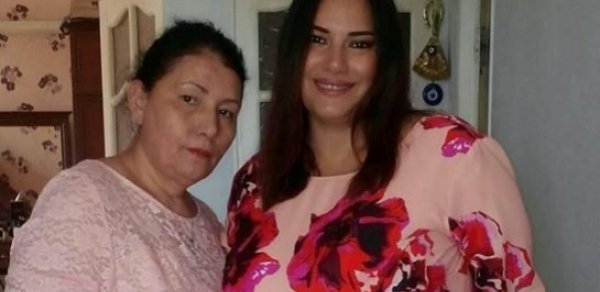 Aytən Səfərova anası ilə - FOTO