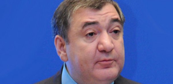 Fazil Məmmədov bir neçə rəhbər şəxsi işdən çıxardı