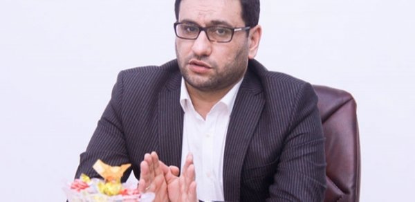 Hacı Şahindan “I love Hacı Şahin” çantalarına- MÜNASİBƏT