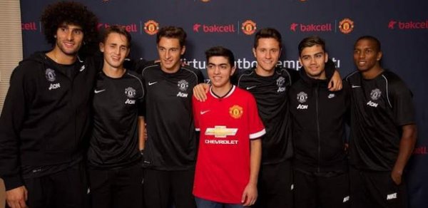 “Bakcell”in “Virtual Futbol Çempionatı”nın qalibi Amerikadan qayıdıb - FOTO