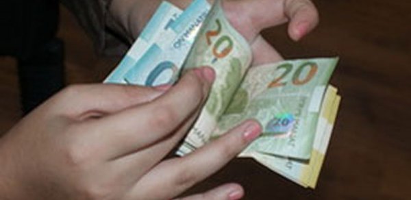 Azərbaycanda orta aylıq maaş artdı