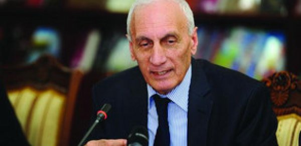 Cahangir Məmmədli: "Jurnalistika ixtisasına qabiliyyət imtahanı ləğv olunmalıdır"