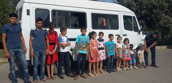 Azərbaycanda ailənin 13-cü uşağı oldu: 7 oğlan, 6 qız - FOTO