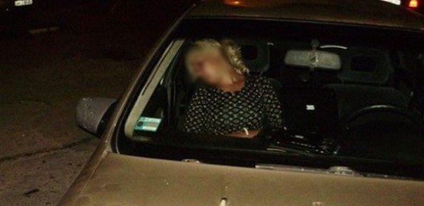 Bakıda gənc qız “Lexus”da huşsuz vəziyyətdə tapıldı
