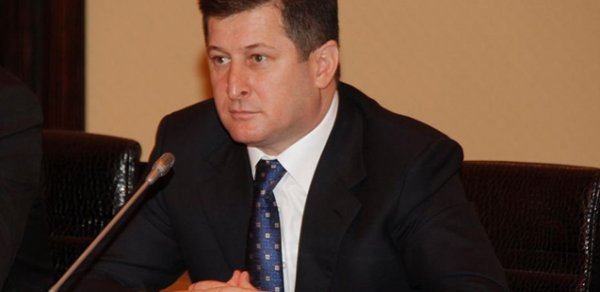Kərəm Həsənov təlaşda: - söydüyü və qovduğu məmurun əlində kompromat var...
