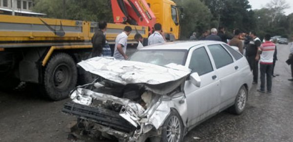 Xaçmazda qəza: 3 nəfər yaralandı