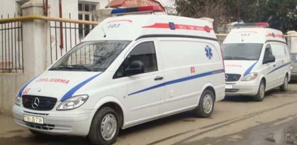 Vəzifəli şəxs ağır vəziyyətdə xəstəxanaya yerləşdirilib