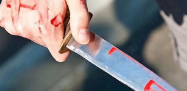 Boşanma zamanı bıçaqlanan vəkillə bağlı -  Açıqlama 
